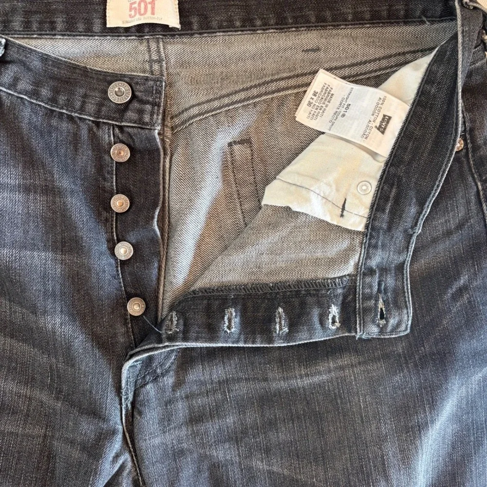 Levi's 501‎ Jeans Men Charcoal Wash Straight Fit Button Fly Denim SZ 38 x 30